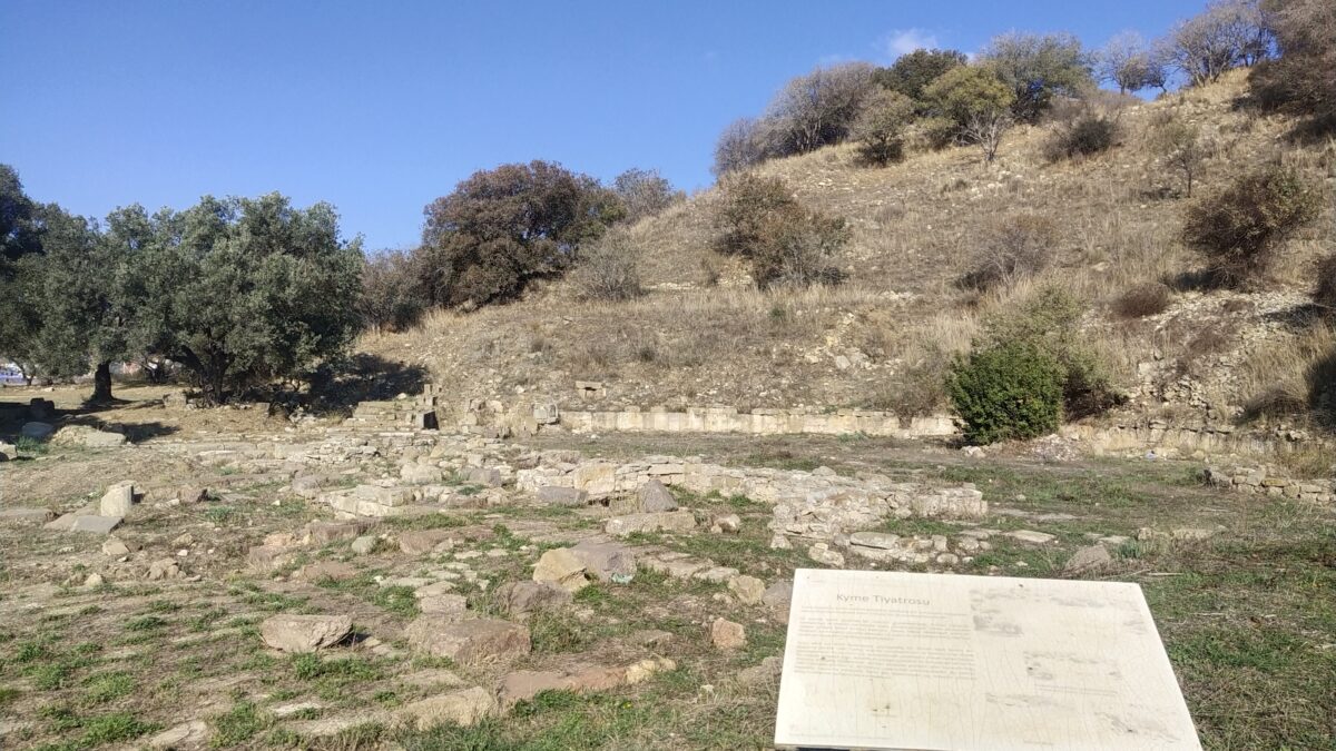 Anadolu'da bir antik Roma-Yunan tiyatrosunun kalıntıları (temsili görsel)